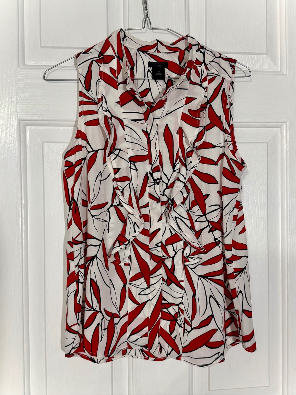 Ann Taylor Sleeveless Red & White Leaf Print Ruffled Blouse SP